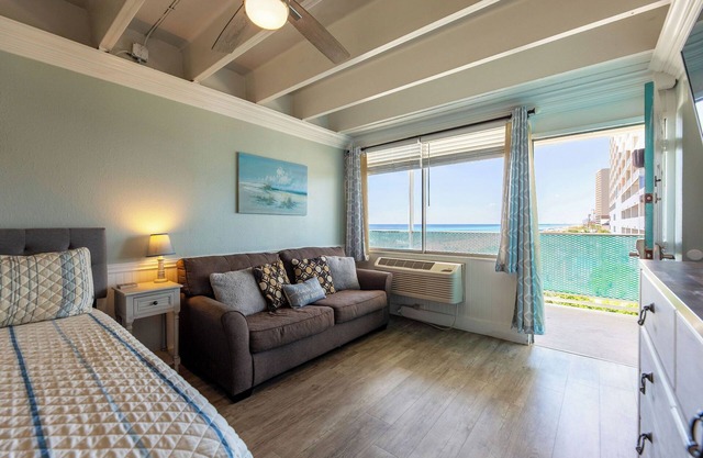 308 FTB low floor condo beachfront with pool