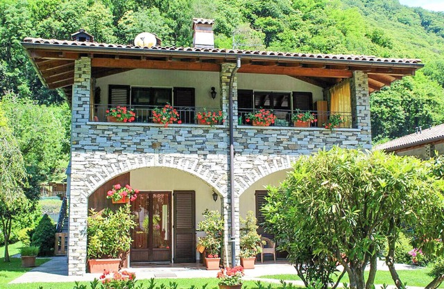 3½-room apartment with balcony in a quiet and all-day sunny location