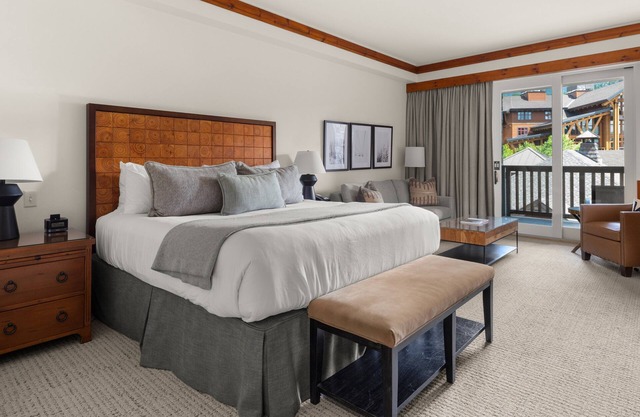 #311 | Studio | Upper Main | 3rd floor | Spruce Peak & Village Views!