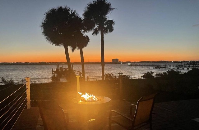 3170 S Peninsula Drive