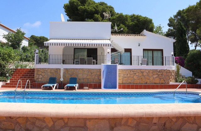 350 METRES TO MORAIRA, ENJOY A MEAL IN TOWN WITHOUT HAVING TO DRIVE YOUR CAR!