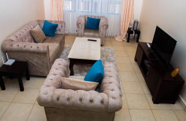 3bedroomed apartment located only 15minutes away from the Jomo kenyatta airport