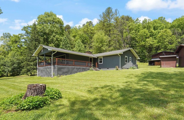 3BR/2BA Mountain Home Perfect Base for Tail of the Dragon and Outdoor Adventures