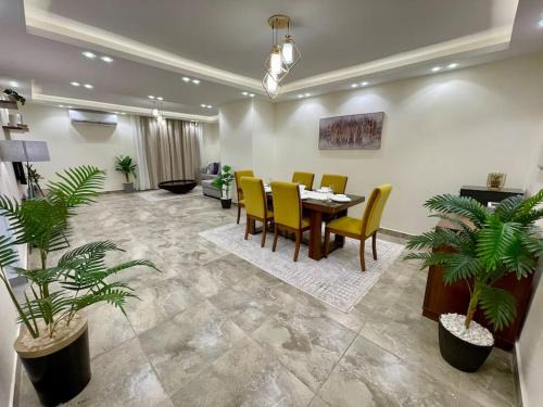 3BR luxury apt near AUC newCairo