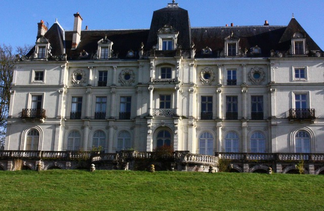 3km from Blois, beautiful gîte for 10 people in the heart of the chateaux region