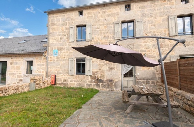 4/6 person gîte at Ferme Lionnet