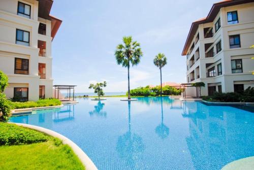 4 Bed Beachfront Condo (SP43)