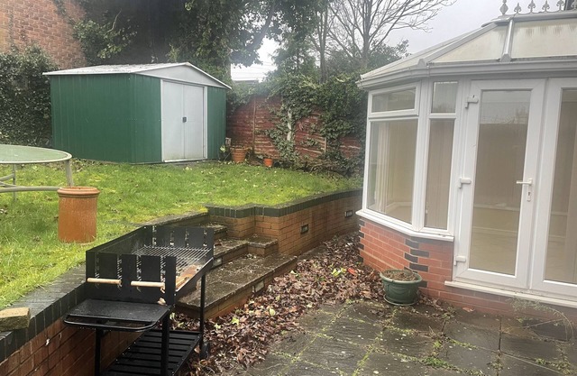 4 Bed Comfy House in Birmingham
