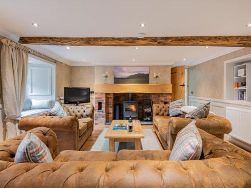 4 Bed in Hackthorpe SZ321