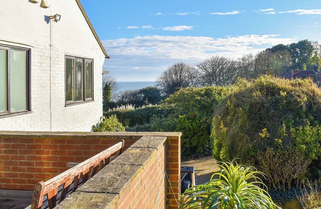 4 bedroom accommodation in St. Margaret&rsquo;s Bay