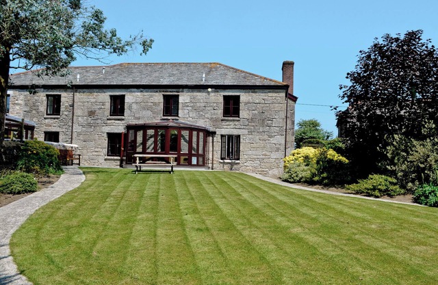 4 bedroom accommodation in St Blazey, near Par