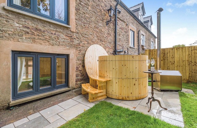4 bedroom accommodation in Peterchurch, near Hereford