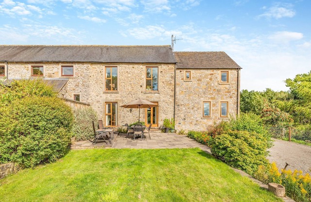 4 bedroom accommodation in Hopton, near Wirksworth