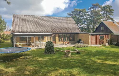 4 Bedroom Amazing Home In Falsterbo