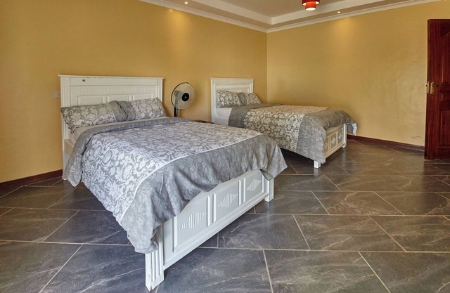 4-bedroom bed & breakfast in beautiful Nairobi near JKIA Airport