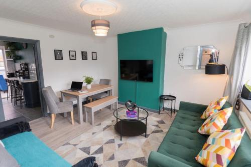 4 bedroom cosy home Birmingham