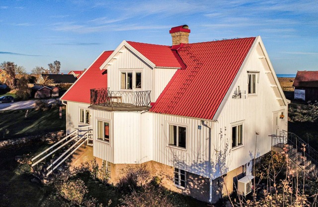 4 bedroom gorgeous home in Degerhamn