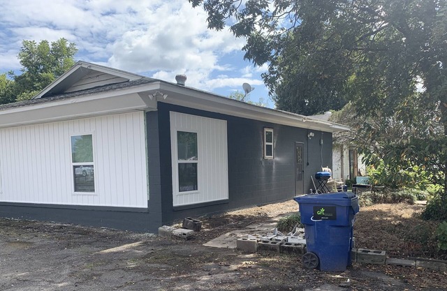 4 Bedroom Home Away From Home- REMODELED 10/21