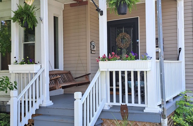 4-bedroom home close to SUNY Cobleskill, between Coopertown and Albany
