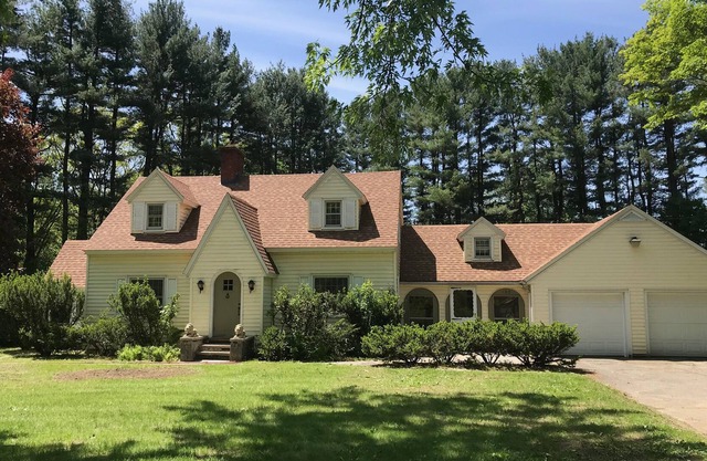 4 Bedroom House Close to UMass/Amherst, Historic Deerfield & Yankee Candle