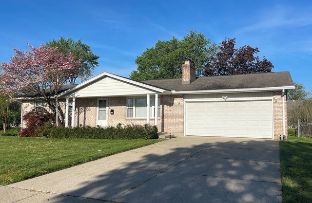 4-bedroom house in delightful Fairborn.