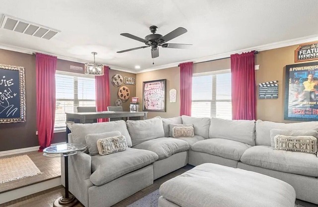 4-bedroom house in delightful McKinney with WiFi, AC. Enjoy your stay