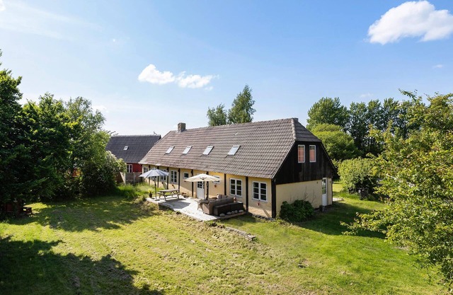 4 bedroom nice home in Gudhjem