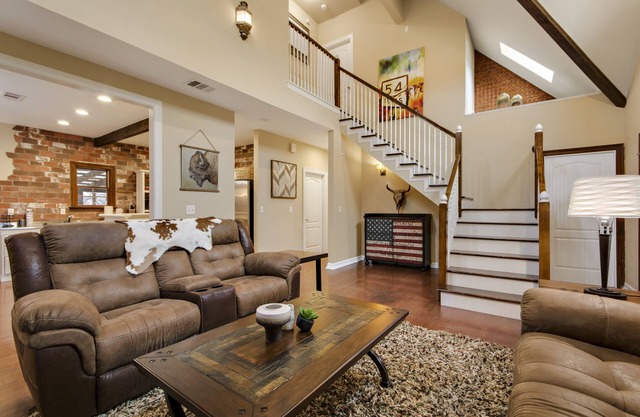 4 Bedroom South Congress Ultimate Austin Getaway Home & just 2 miles to Downtown