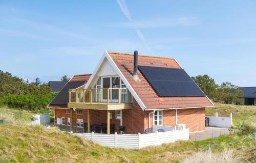 4 Bedroom Stunning Home In Fanø