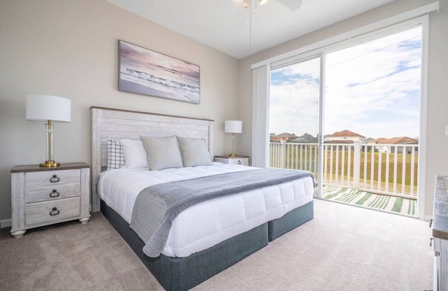 4 Bedrooms, 3.5 bathrooms Townhouse
