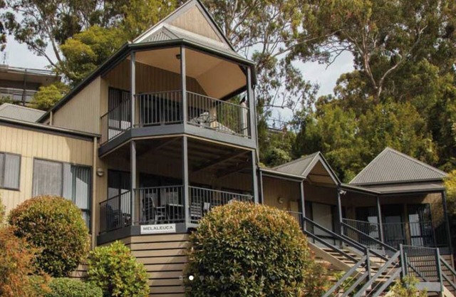 4 BR Lakeview Terrace House