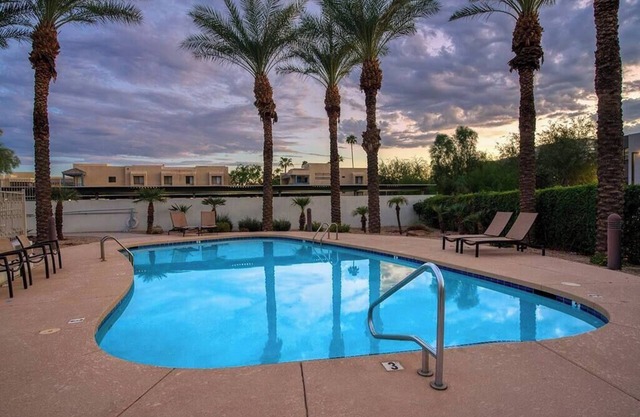4-BR Townhome near Old Town Scottsdale