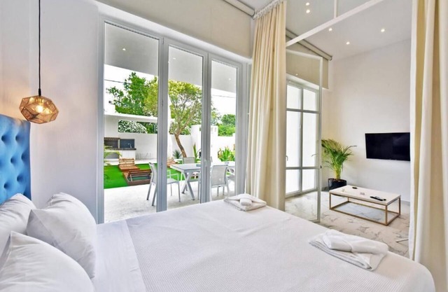 4 Elements Fire Luxury Seaaside Suites- Nea Moudania Halkidiki