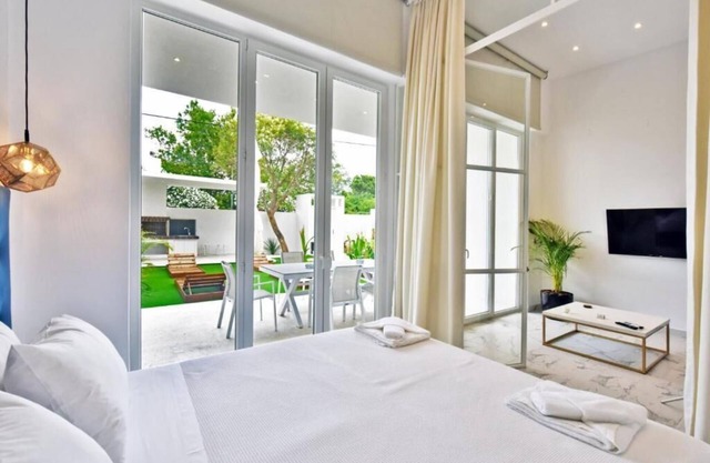 4 Elements Water Seaside Luxury Suites - Nea Moudania Halkidiki