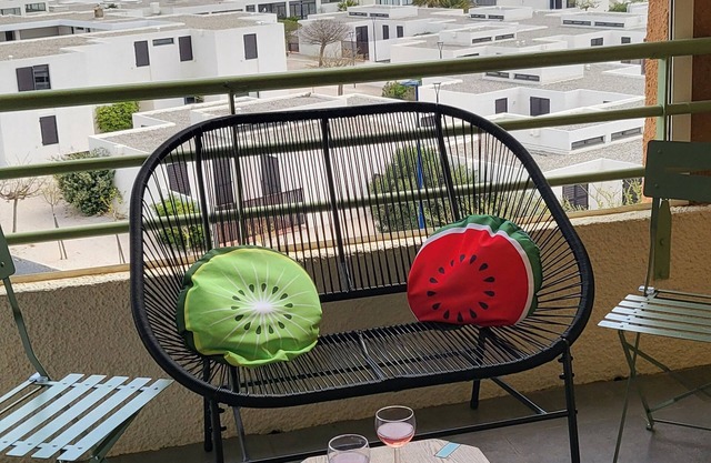 4-person air-conditioned apartment with direct beach access