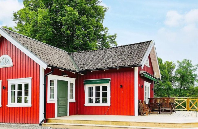 4 person holiday home in ALLINGSÅS, SVERIGE