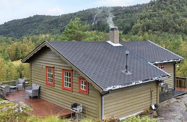 4 person holiday home in Leirvik i Sogn