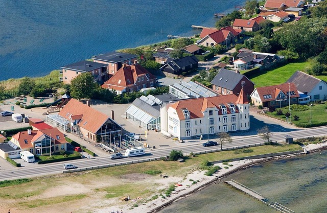 4 person holiday home on a holiday park in Hejls