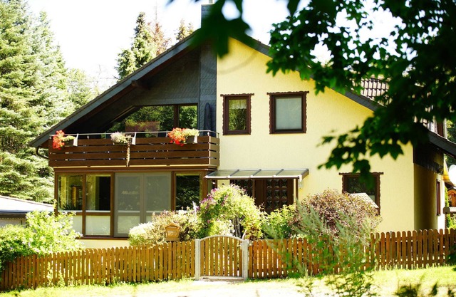 4 Personen Ferienwohnung im Wald mit Kamin, 84m², 3 Zimmer - 4 Personen Ferienwohnung im Wald mit