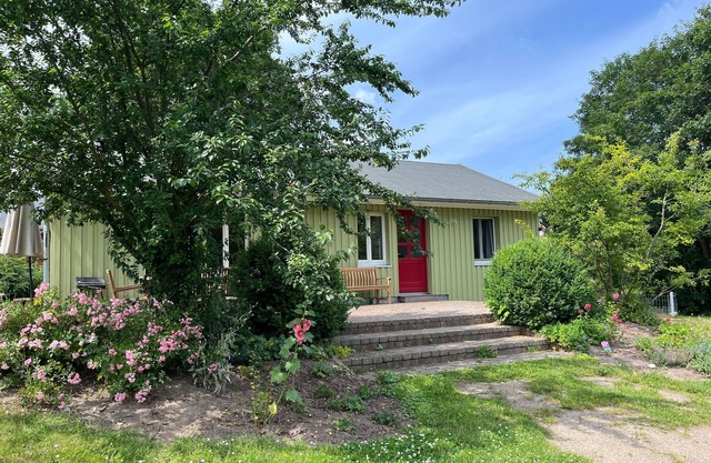 4-room green vacation home for up to 8 people - 4-room colorful vacation homes, OVS 999