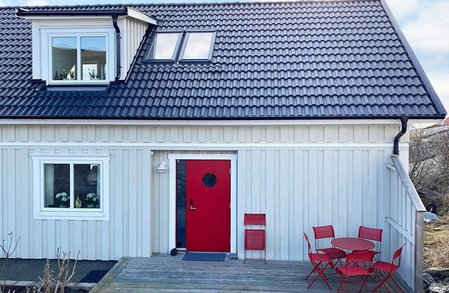 4 star holiday home in KÄLLÖ-KNIPPLA