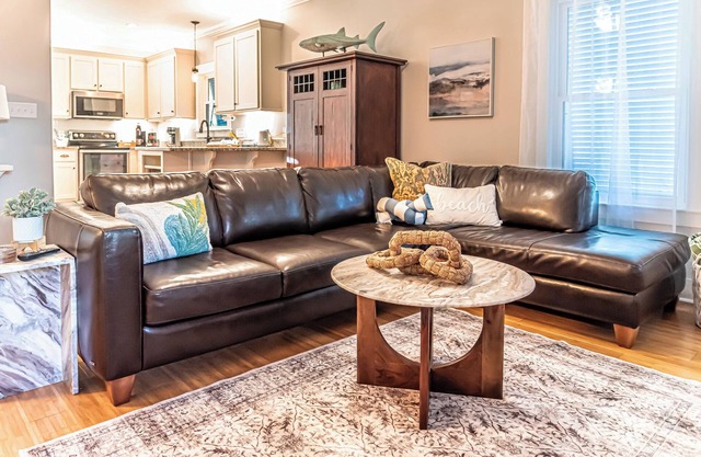 4005 ROOKERY 3 3 BED 2 BATH SLEEPS 10 2 POOS CLOSE TO BEACH
