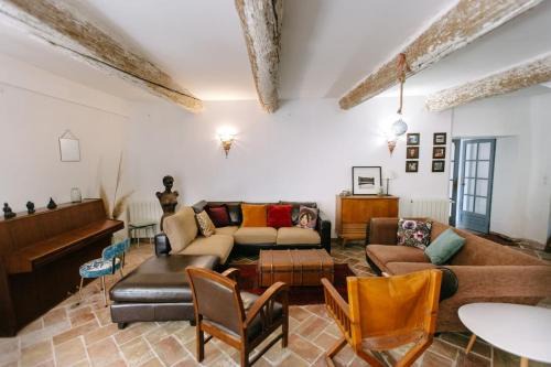 40m2 suite in 18th-century Provencal farmhouse