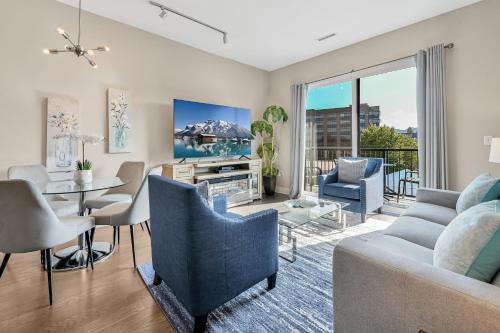 45 Asheland Avenue Unit 405