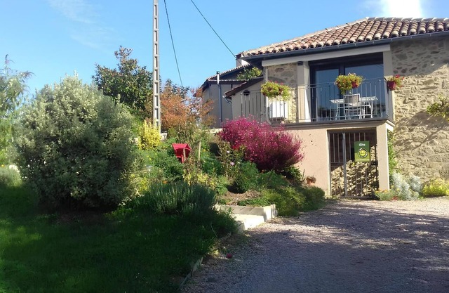 46G12361 - VIAZAC - Gîte