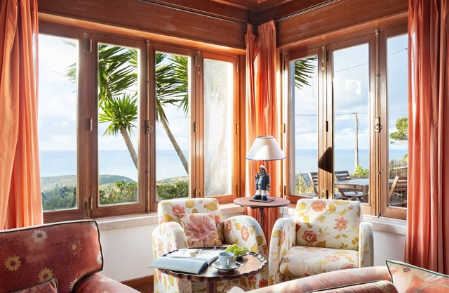 4BR House with Ocean View in Sintra by Host for Us