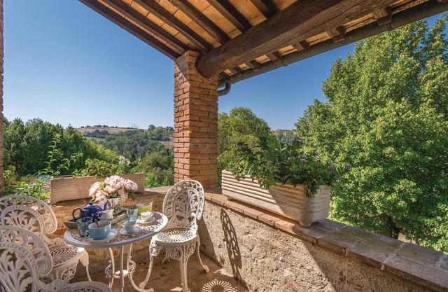 5 bedroom accommodation in Narni TR