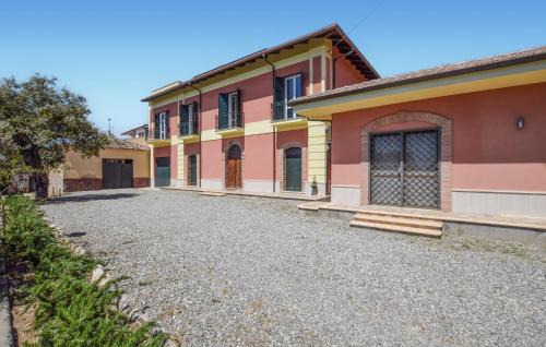 5 Bedroom Nice Home In Bovalino