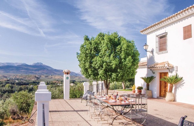5 bedroom nice home in Zagrilla