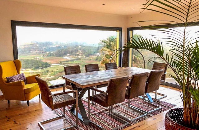 5 Bedroom Villa near Ericeira with sun terraces and heated outdoor pool